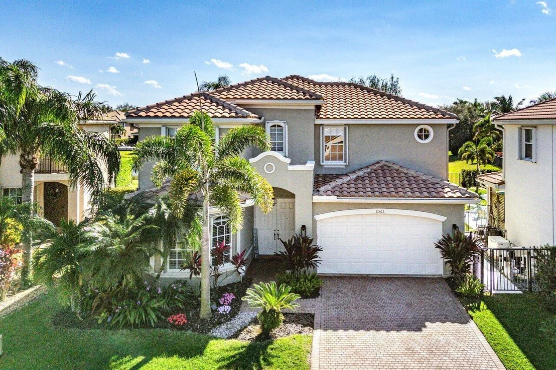 Photo of 8562 Shallowbrook Cove