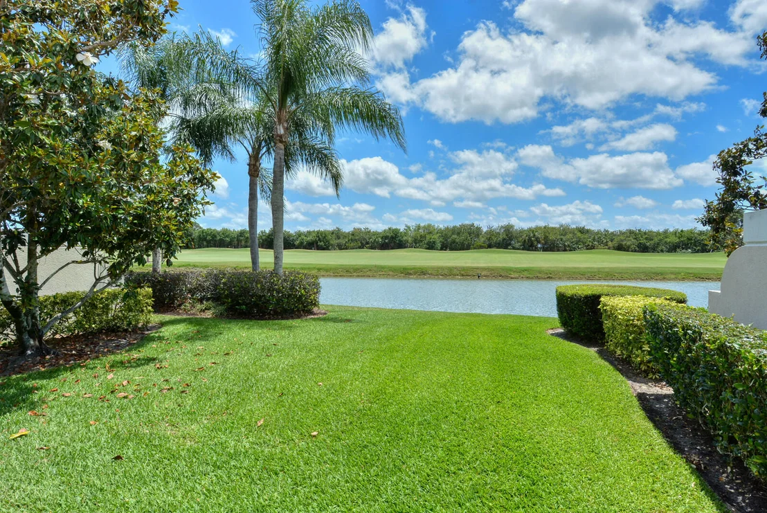 Photo of 1056 SW Balmoral Trace