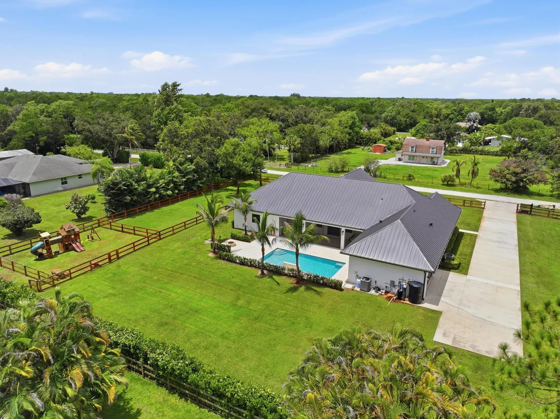 Photo of 16760 130TH Way N