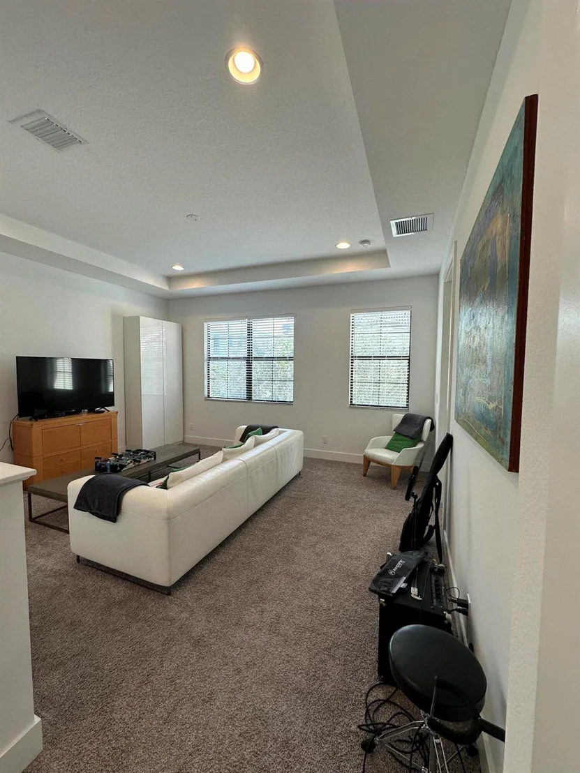 Photo of 4068 Faraday Way
