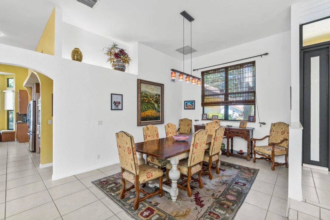 Photo of 959 Parkside Circle N