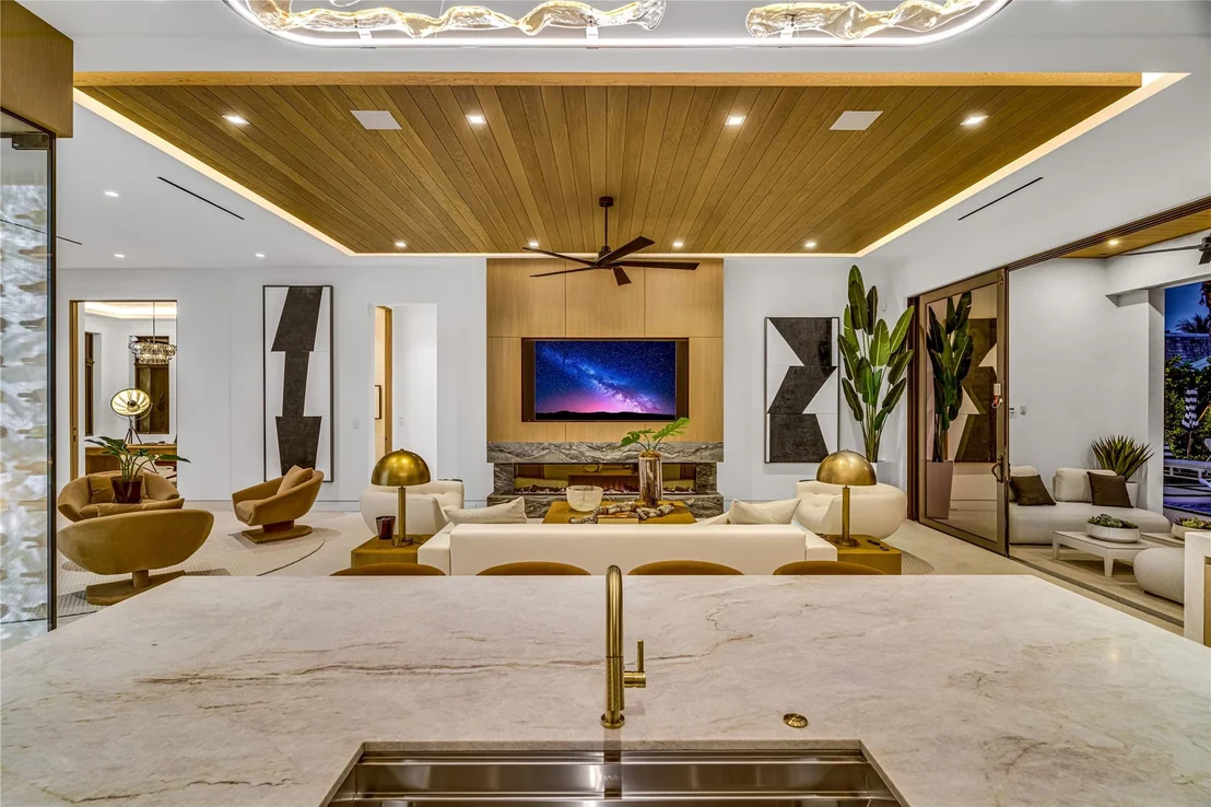 Photo of 6107 N Ocean Boulevard