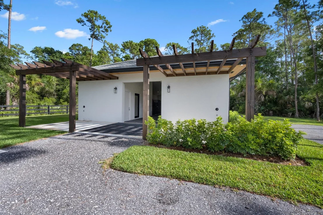 Photo of 14479 Halter Road
