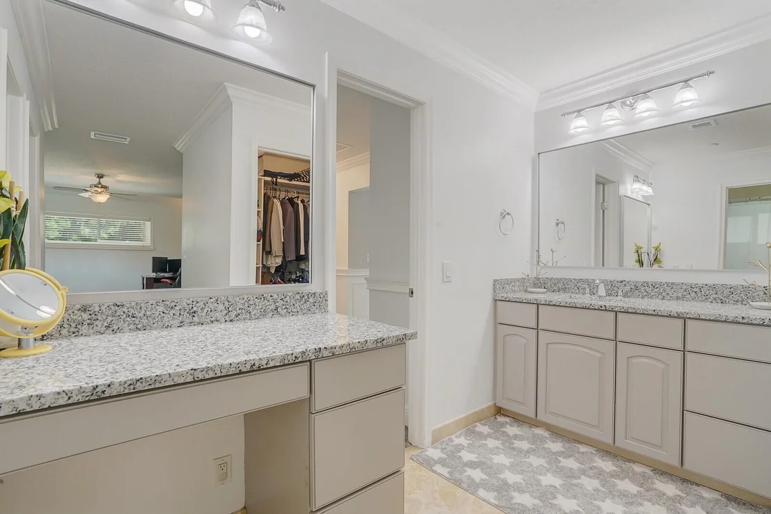 Photo of 4215 Gleneagles Drive