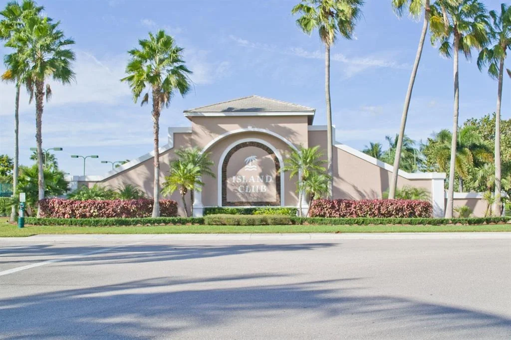 Photo of 2468 Sandy Cay