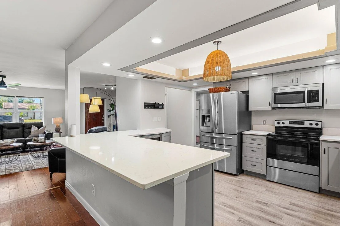 Photo of 641 West Drive