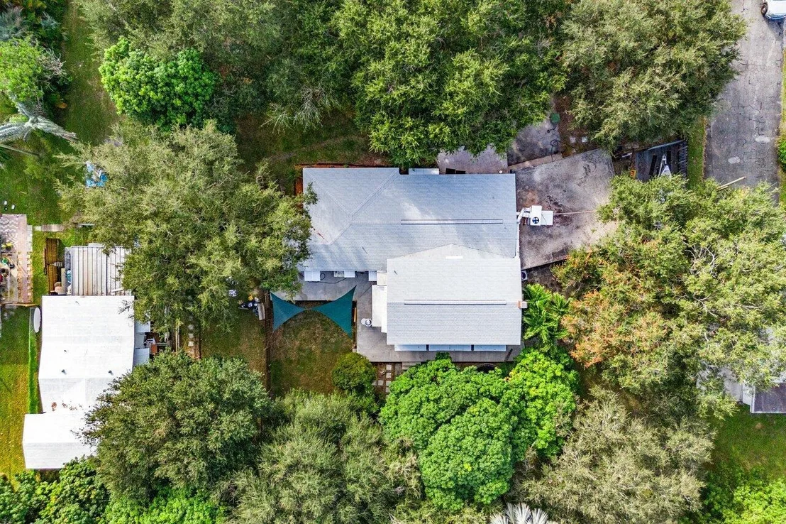 Photo of 3180 Rostan Lane
