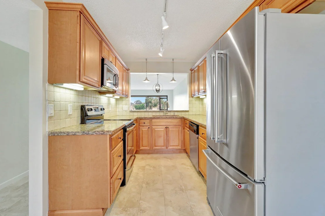 Photo of Unit C at 801 Pinecrest Circle
