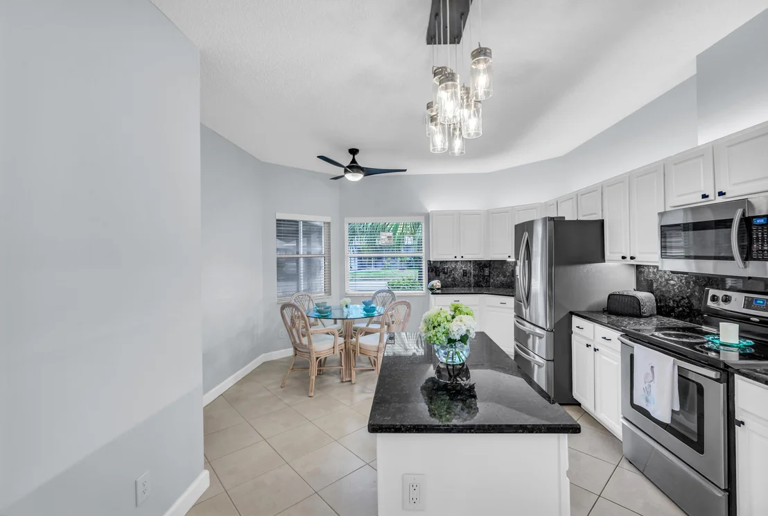Photo of 401 Tamarind Place