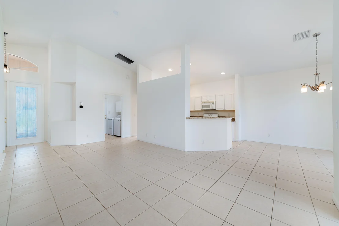 Photo of 352 Springview Loop