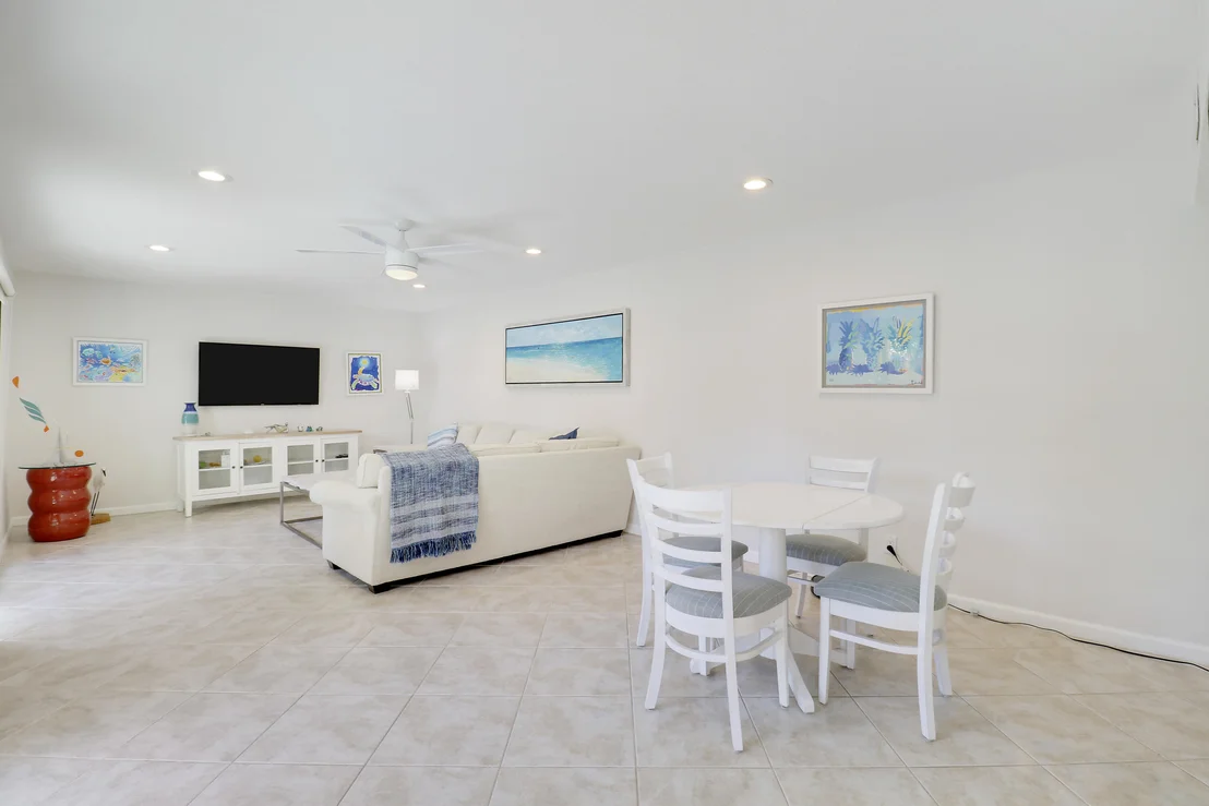 Photo of Unit 5A at 1420 Ocean Way