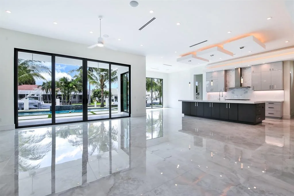 Photo of 960 Banyan Drive