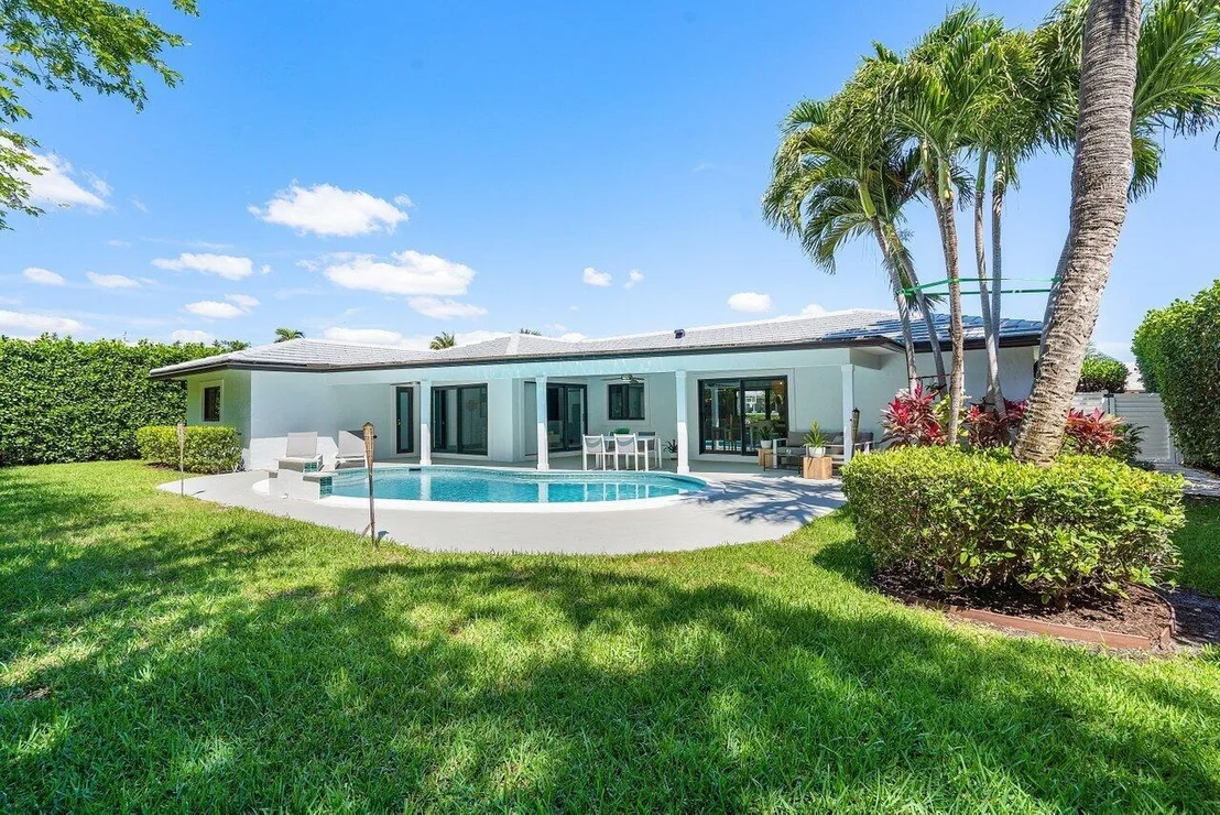 Photo of 520 Silver Lane