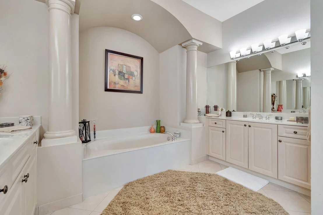 Photo of 9840 Chantilly Point Lane
