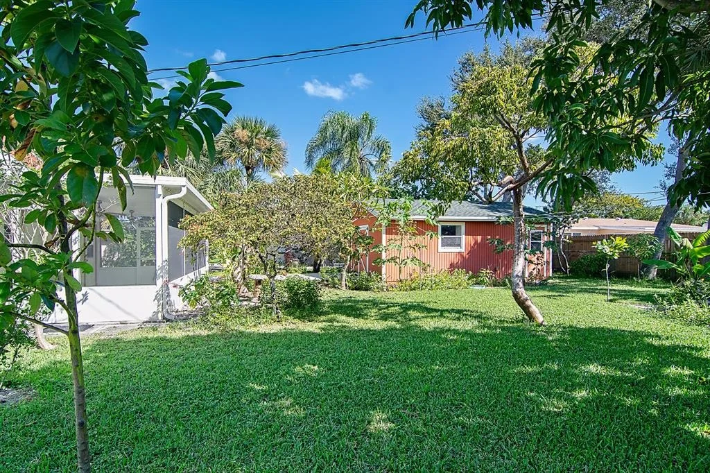Photo of 421 6th Street
