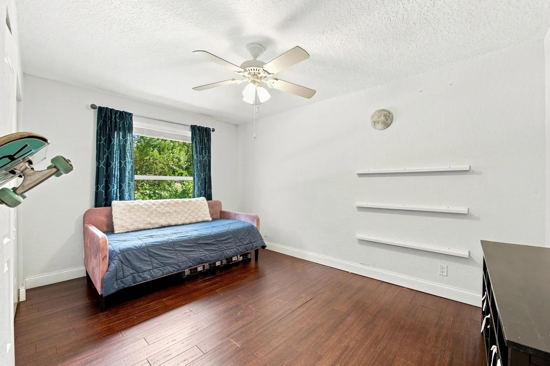 Photo of 16644 122nd Drive N