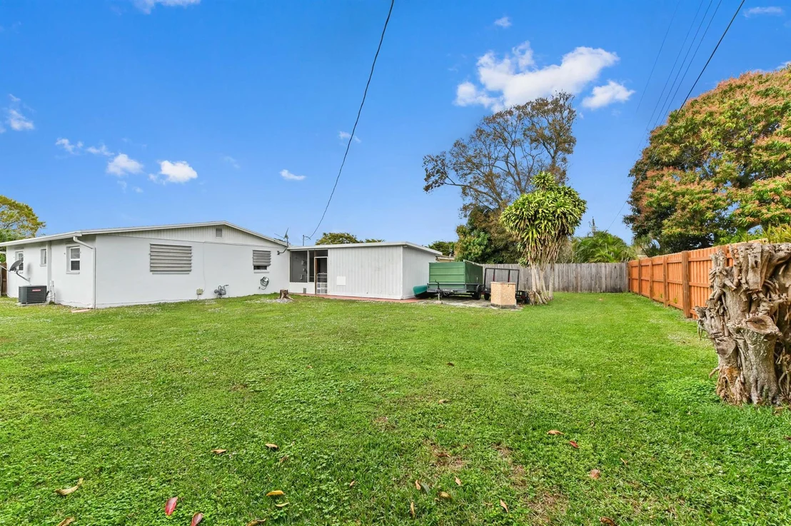 Photo of 436 Gulfstream Road