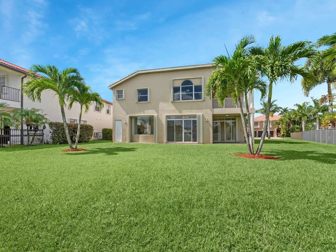 Photo of 2754 Danforth Terrace