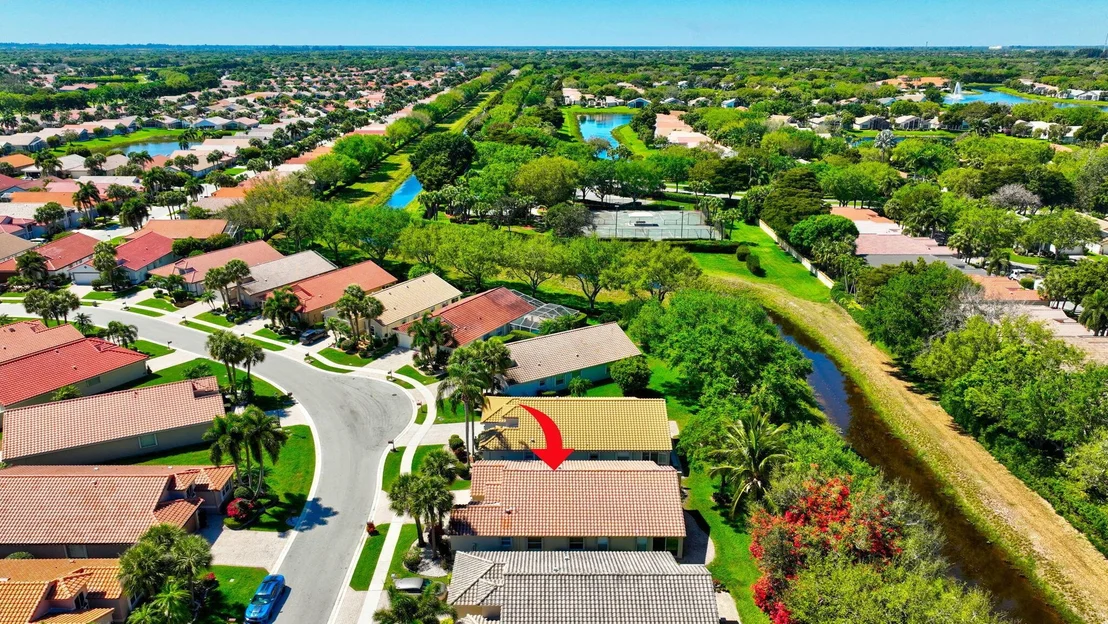 Photo of 6631 Sherbrook Drive