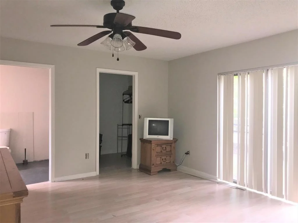 Photo of 10405 Islander Drive