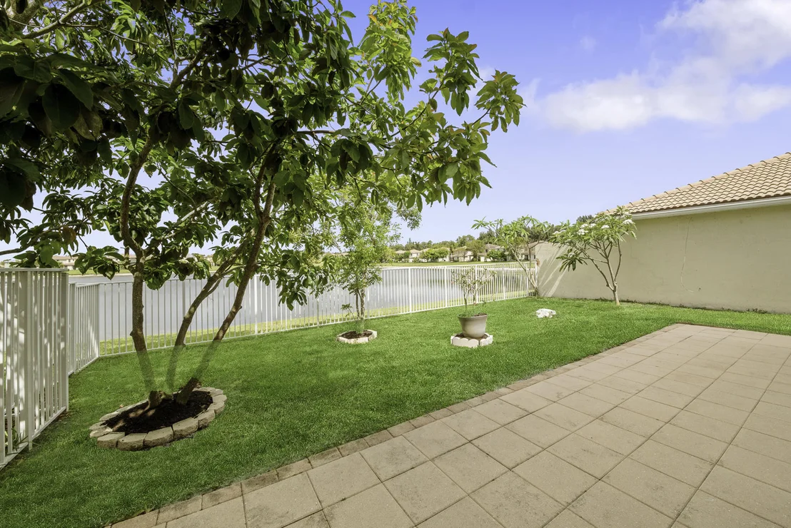 Photo of 6237 Adriatic Way