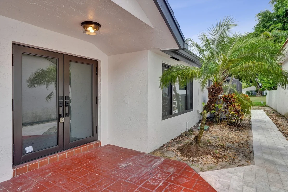 Photo of 10359 Sunset Bend Drive