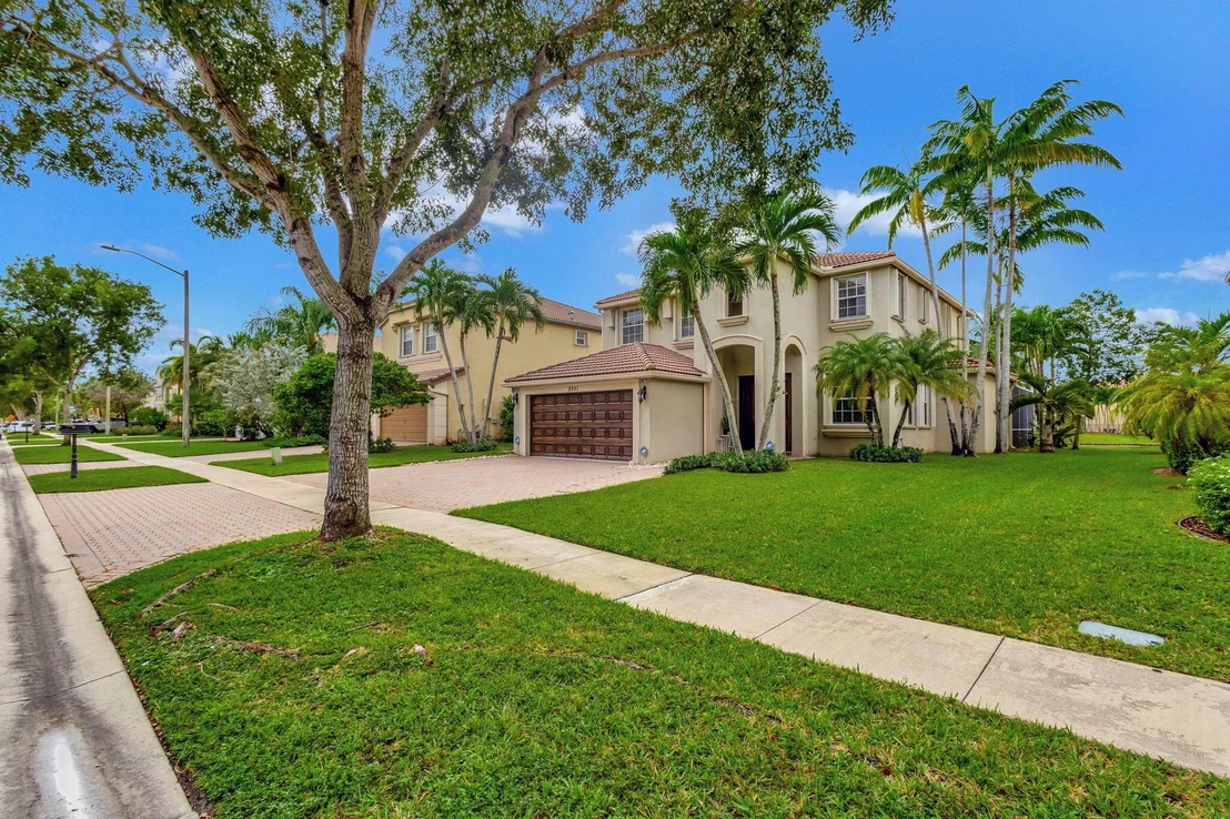 Photo of 8951 Alexandra Circle