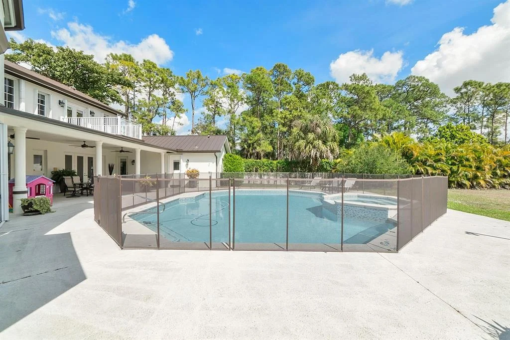 Photo of 13638 Greentree Trail