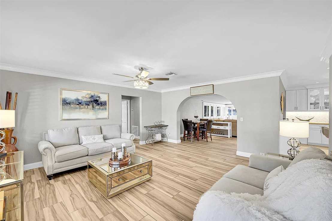 Photo of 240 SE 3rd Street