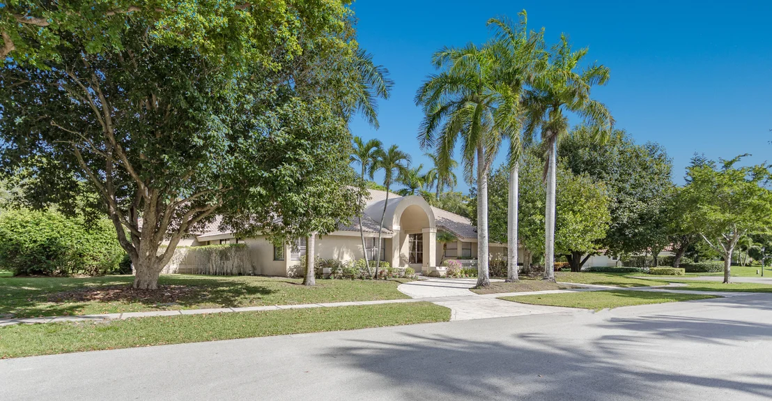 Photo of 4905 Oxford Circle
