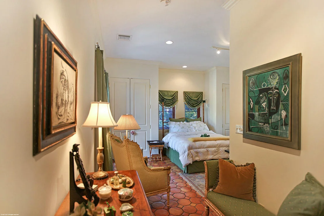 Photo of 1 Golfview Road