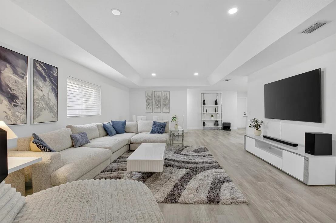 Photo of 9156 Pine Springs Drive