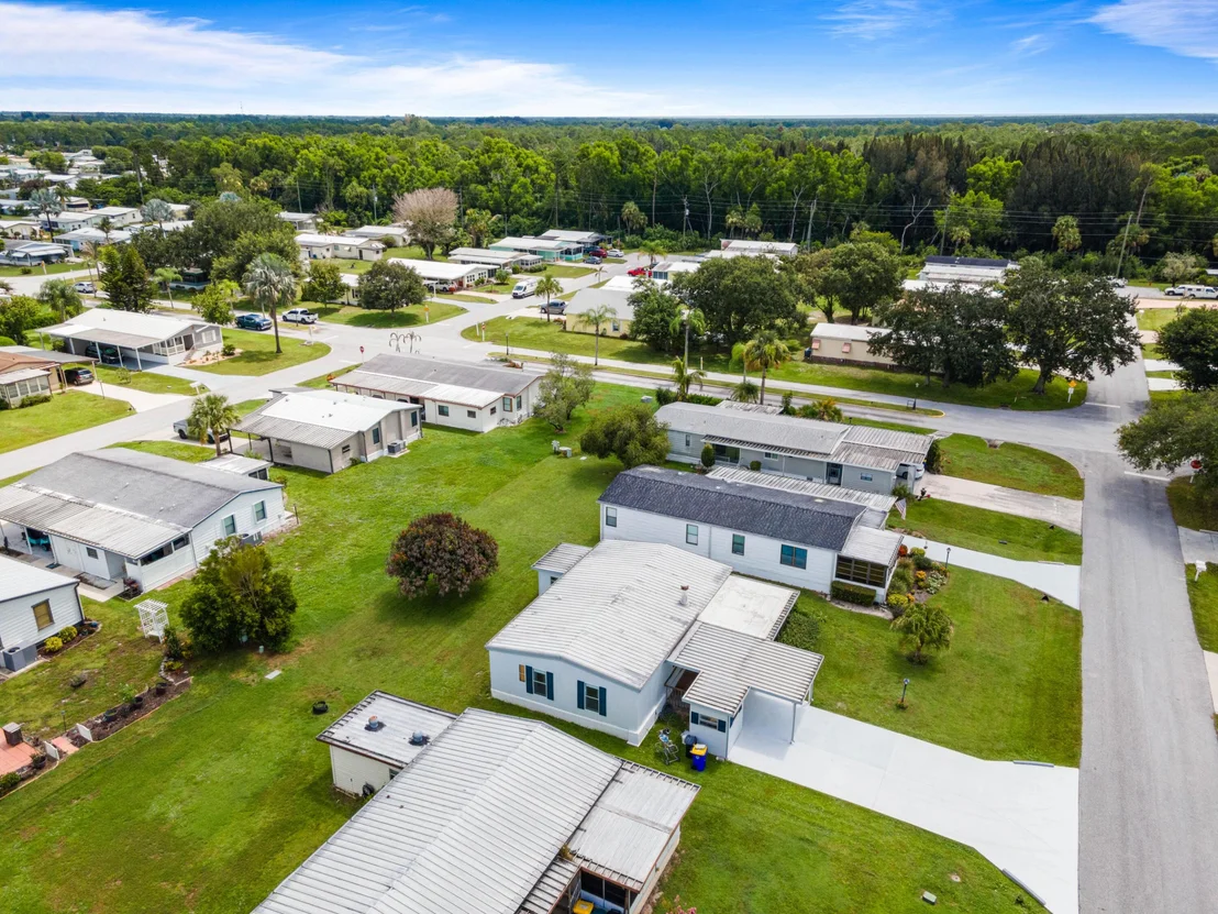 Photo of 2659 SW MONARCH Trail
