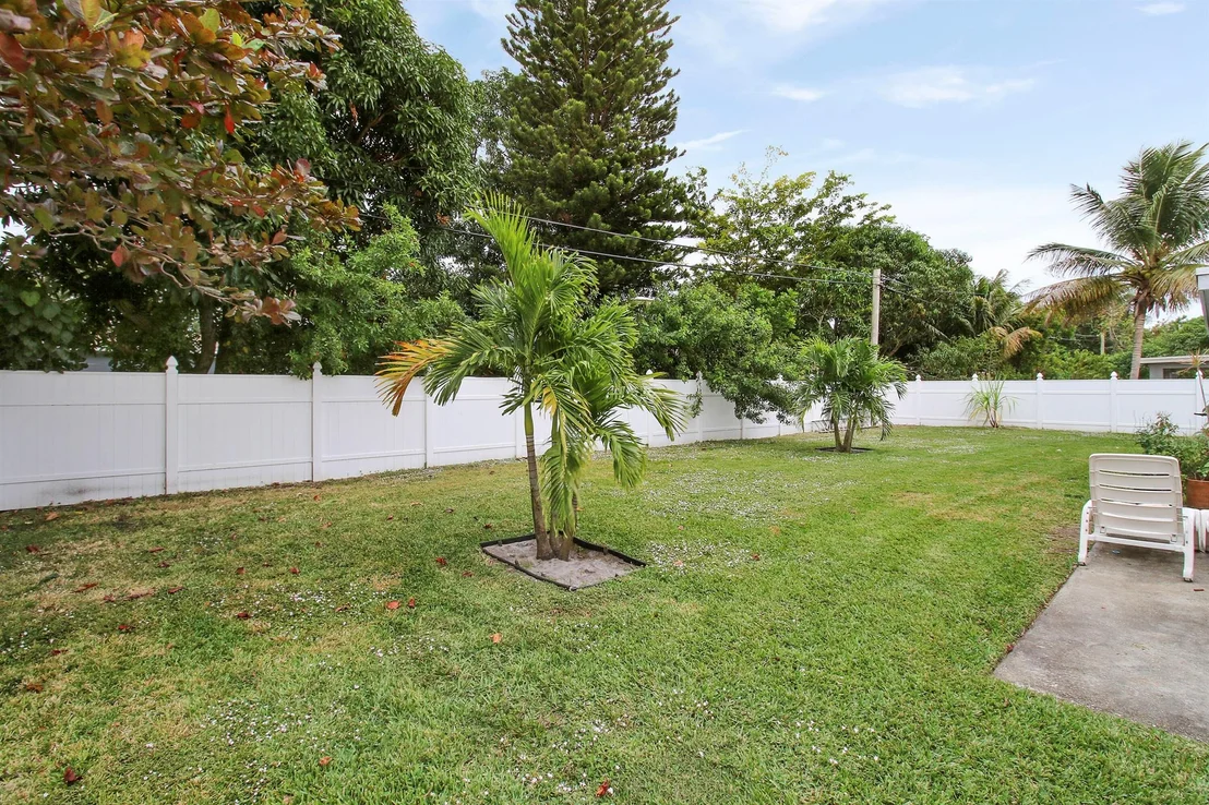 Photo of 611 Angler Drive