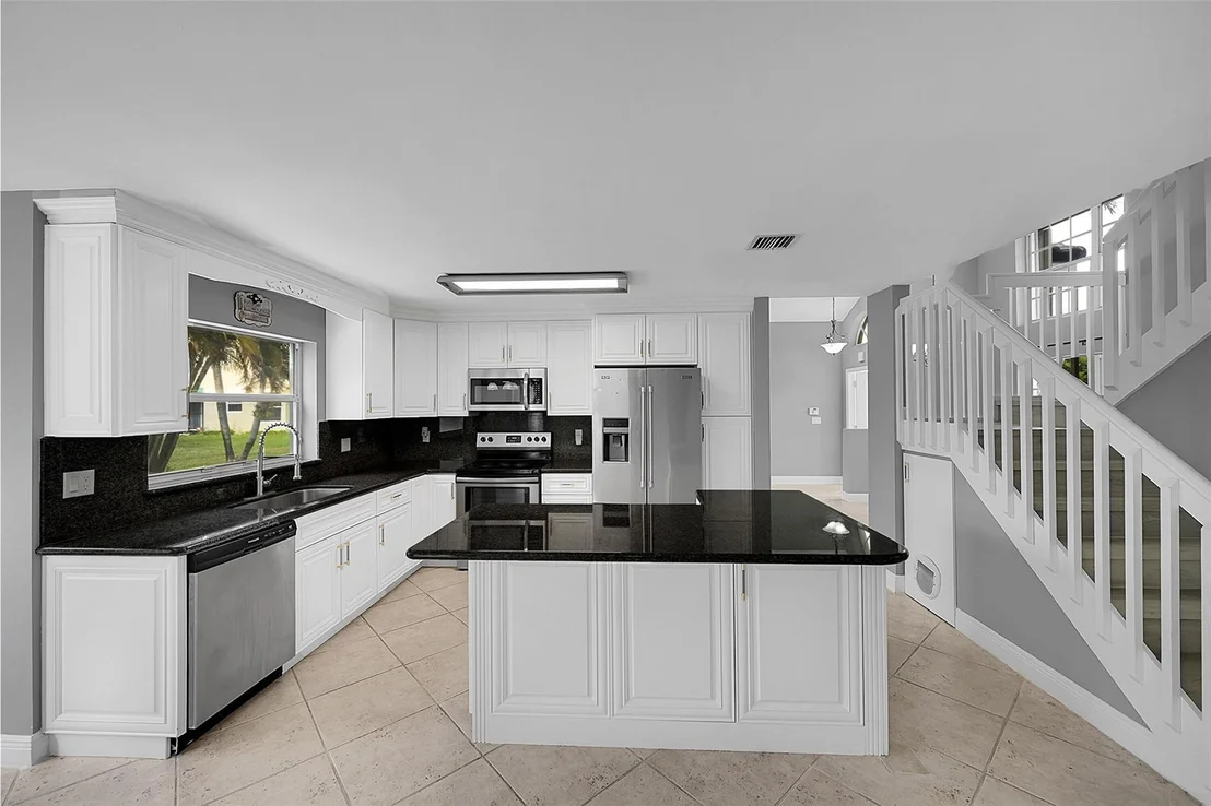 Photo of 8236 White Rock Circle