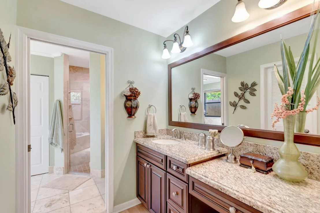 Photo of 15385 Cedar Bluff Place