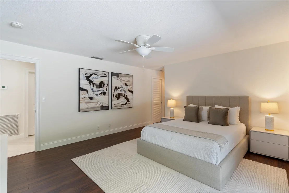 Photo of 824 Foxpointe Circle