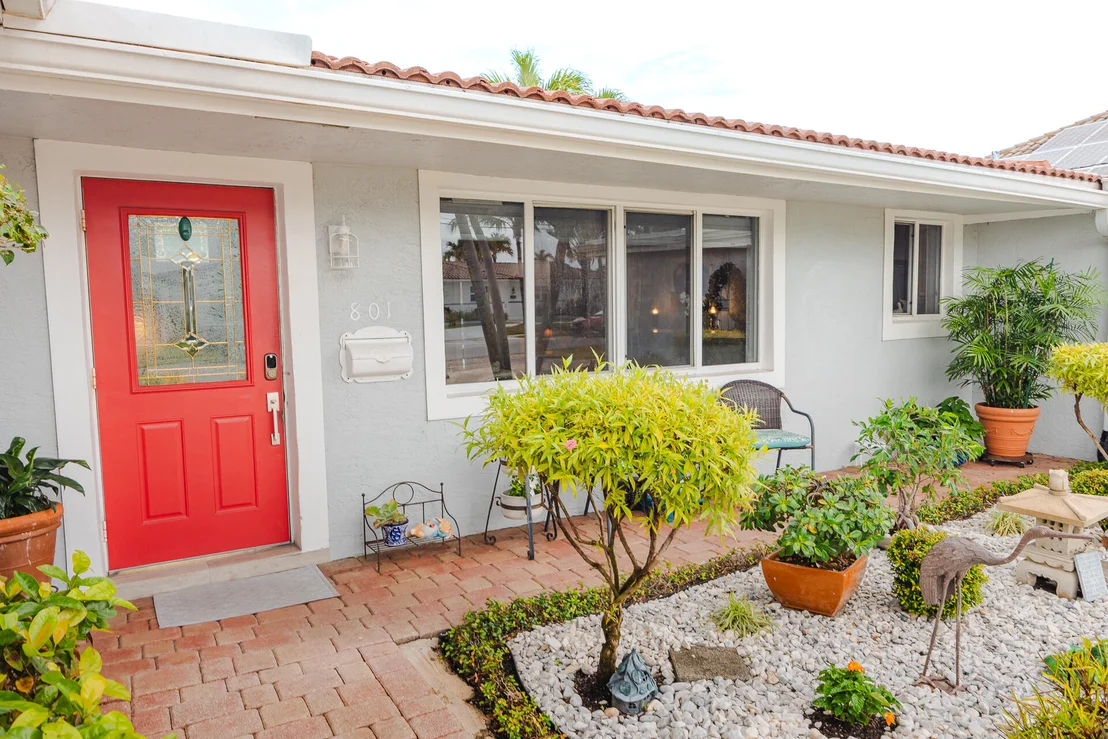 Photo of 801 SE 5th Terrace