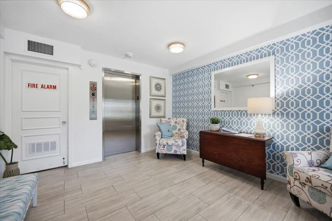 Photo of Unit 304D at 300 N HIGHWAY A1A