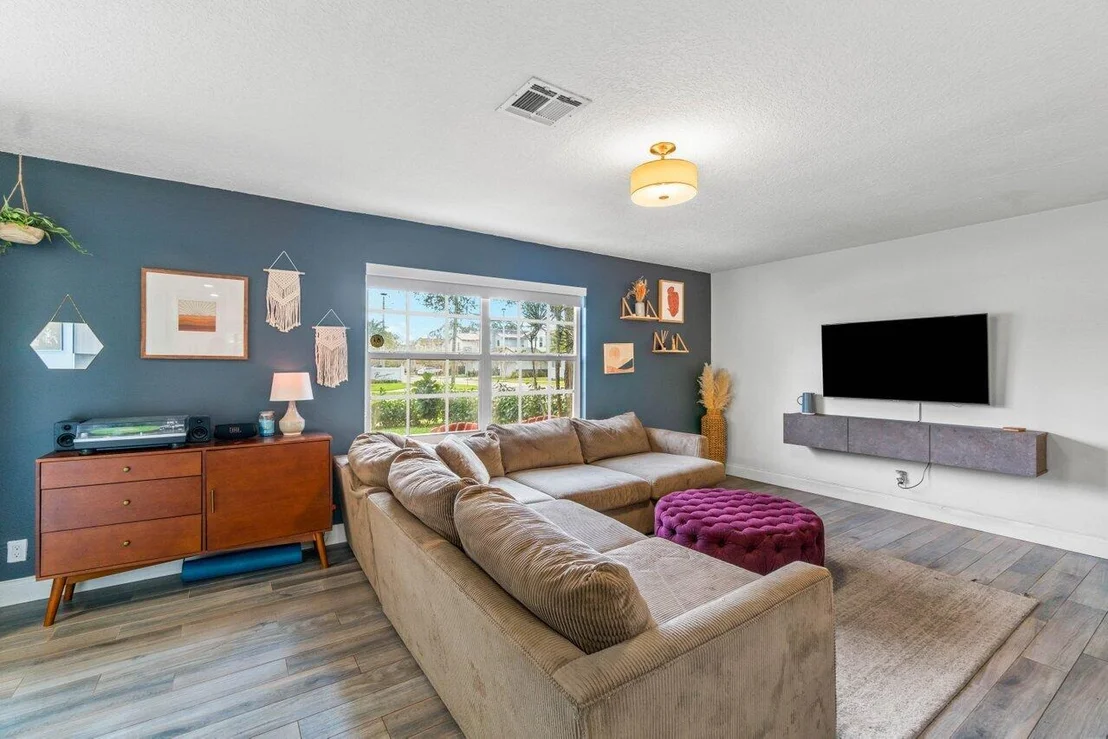 Photo of 4516 Pinetree Drive