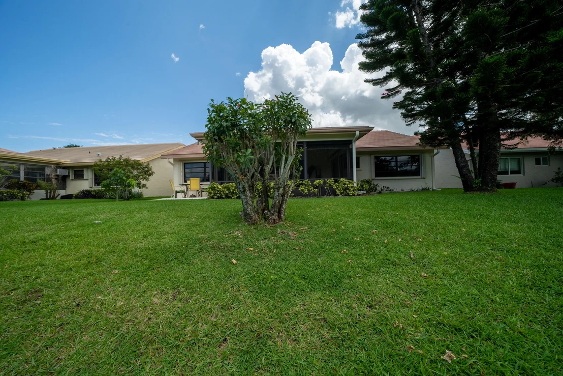 Photo of 6087 Petaluma Drive