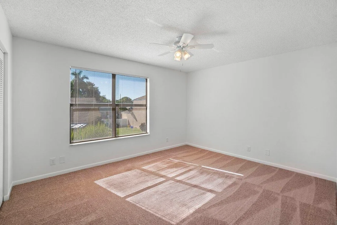 Photo of 98 Azalea Circle