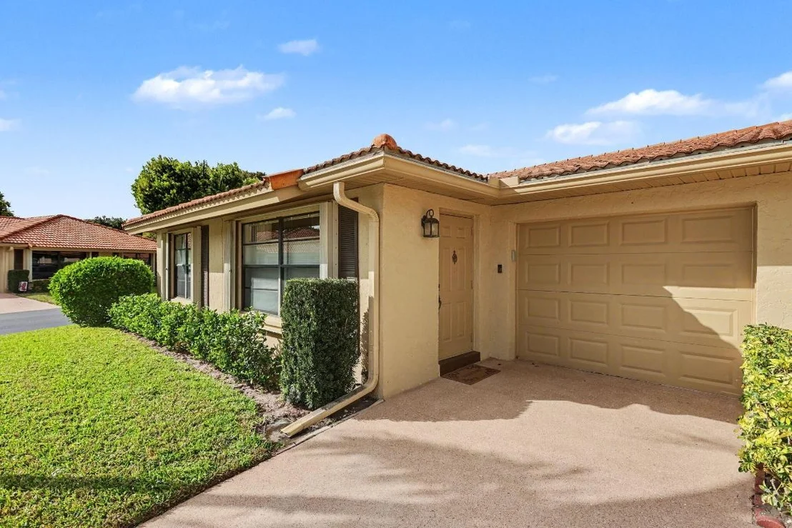 Photo of Unit A at 4635 Apple Tree Circle