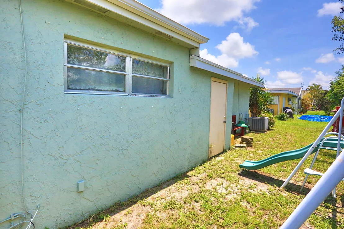 Photo of 7581 Deuce Lane