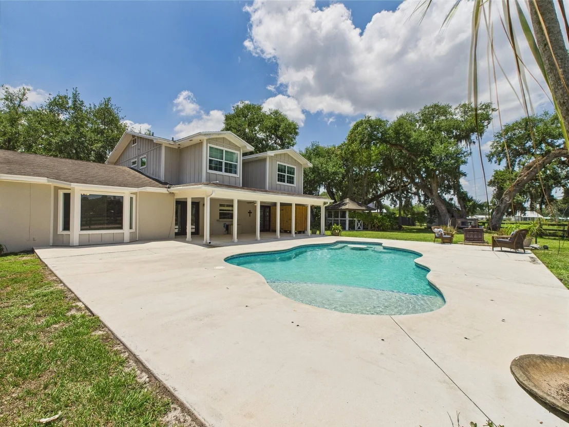 Photo of 2045 SW 18th Lane