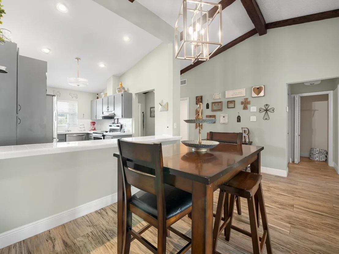 Photo of 1343 Pinetta Circle