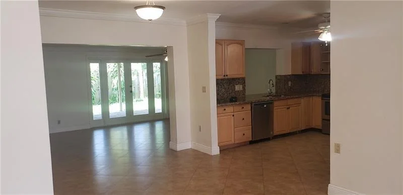 Photo of 98 Seminole Lane