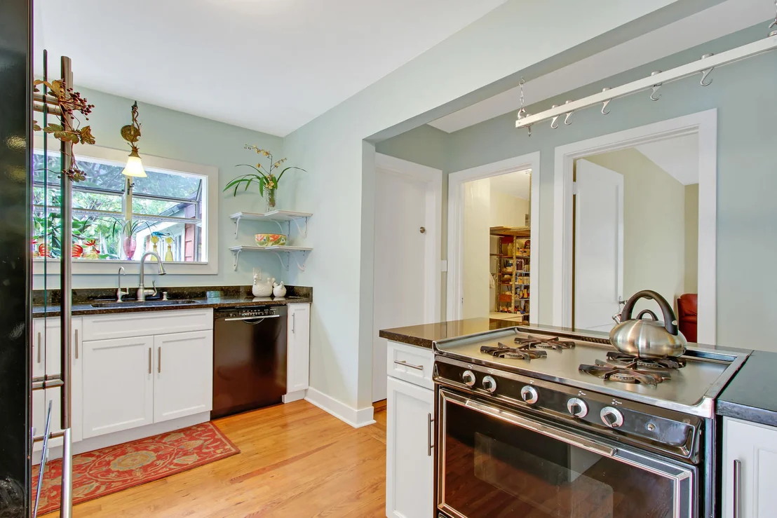 Photo of 243 Pershing Way