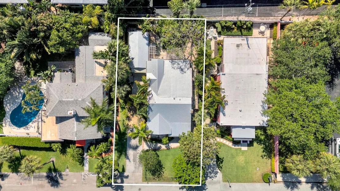 Photo of 42 Palm Square