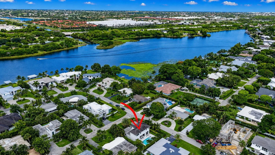 Photo of 512 Lake Drive